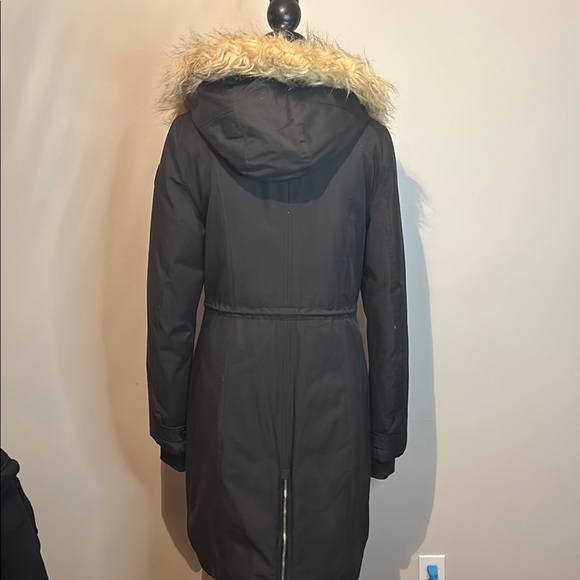 Ski Jacket with Faux Fur Hood and Insulation - Picture 3 of 17